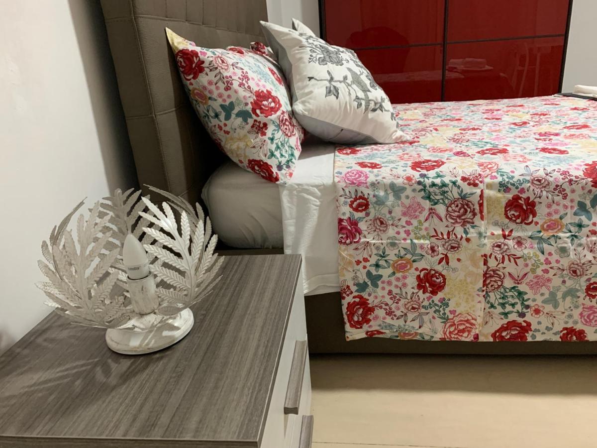 Bella Roma - Ee Hotel Екстериор снимка