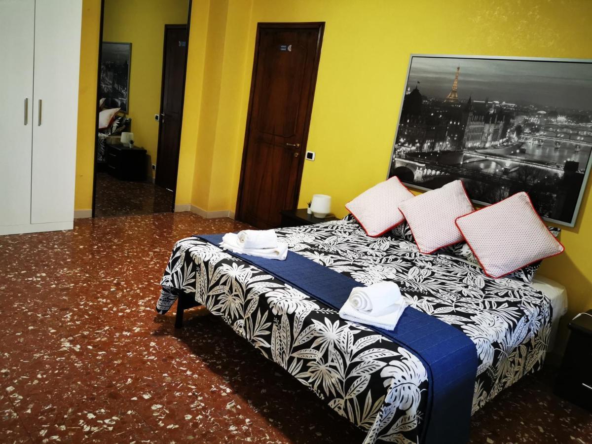 Bella Roma - Ee Hotel Екстериор снимка